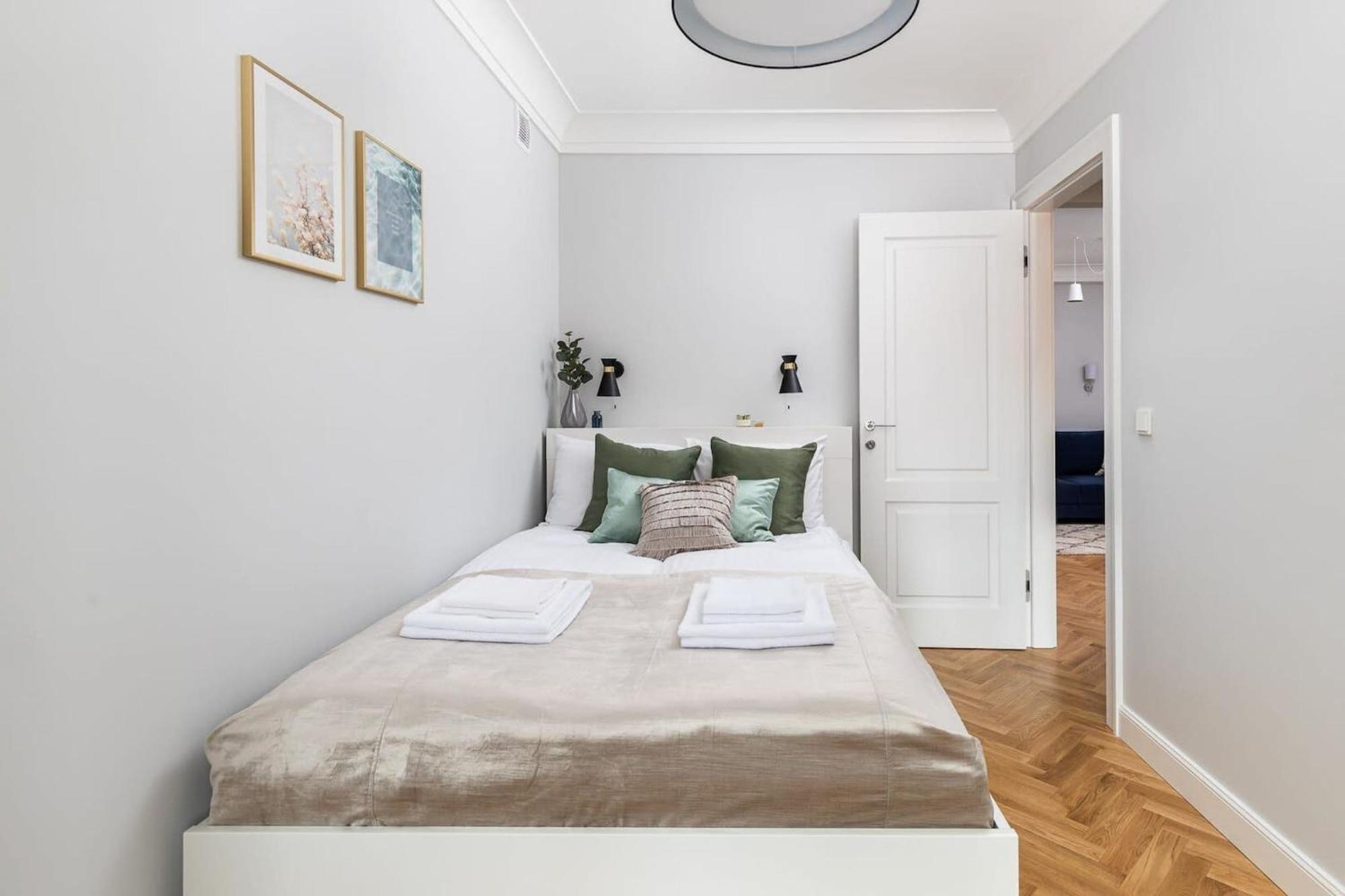 Plac Zamkowy - Apartment With City View By Noclegi Renters วอร์ซอ ภายนอก รูปภาพ